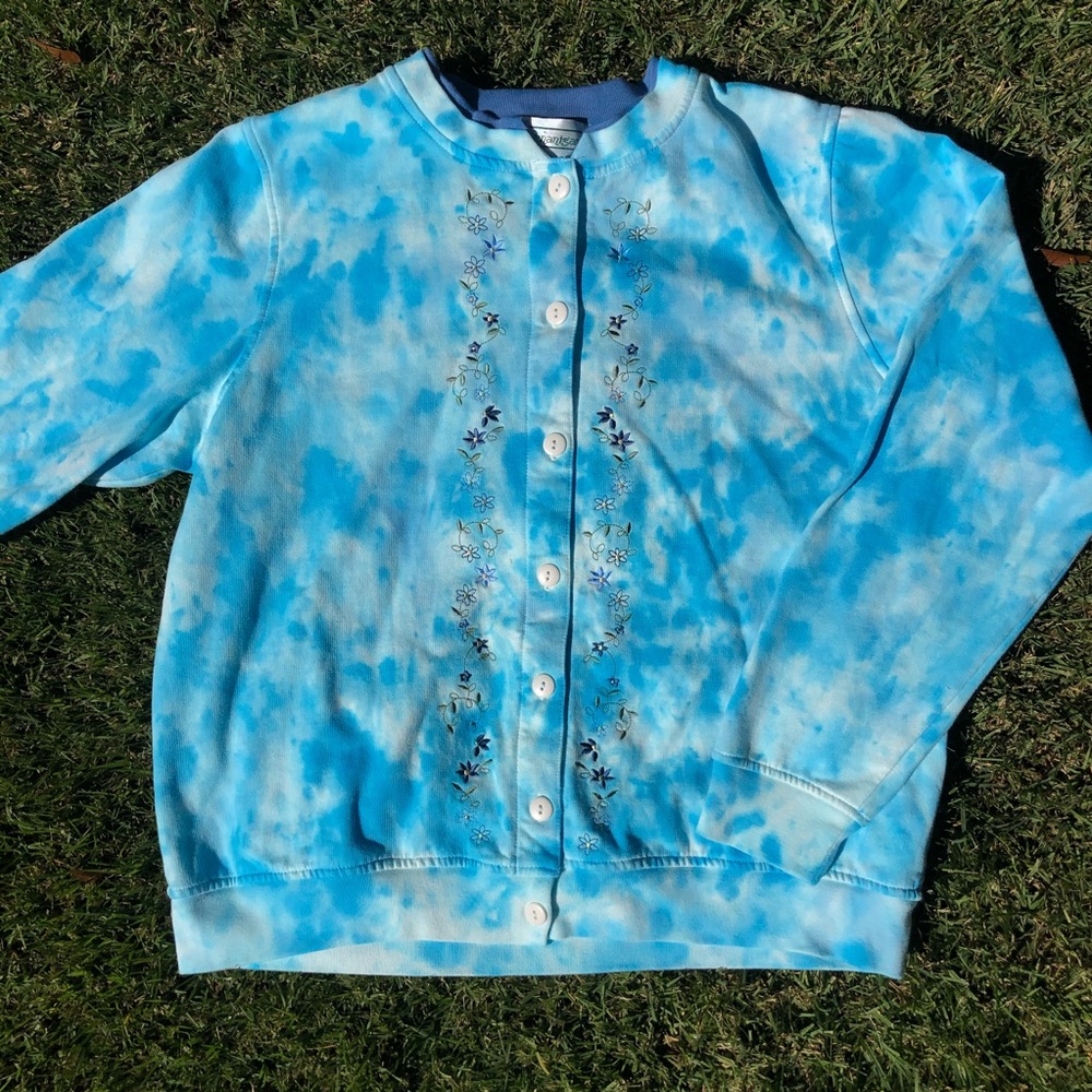 tie dye sweater